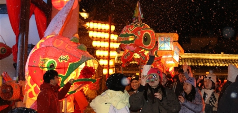 非遗鱼灯闹古村