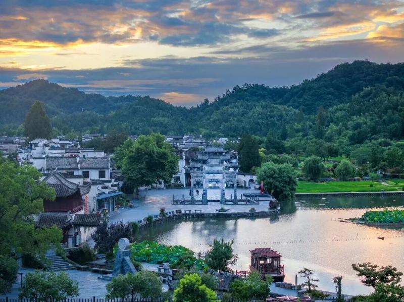 西递：镜头里的桃源秘境 脚下的徽脉悠长