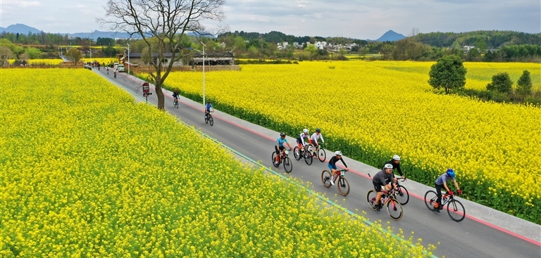 骑行“画里乡村”